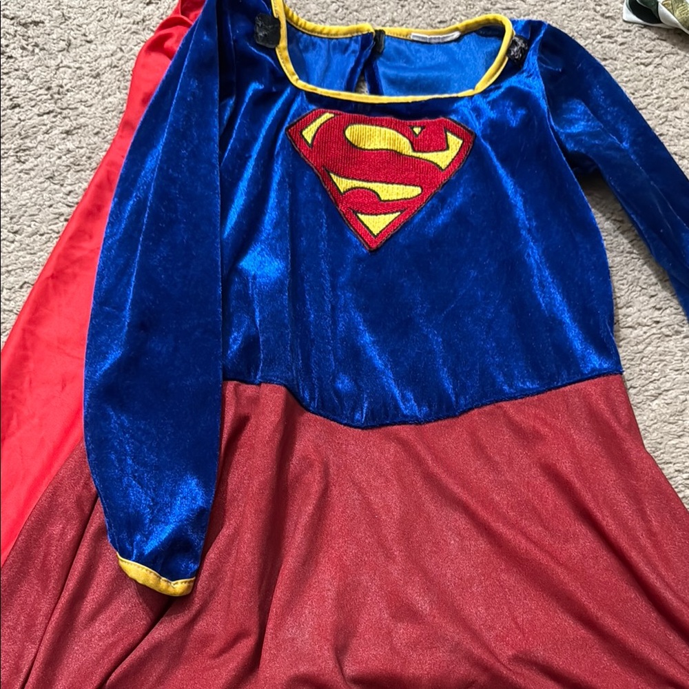 Superhero Kids Costume - Superwoman with cape 🤍💚